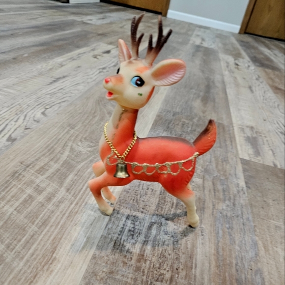Accents | Vintage Rubber Deer Pink Coral 775x7 | Poshmark